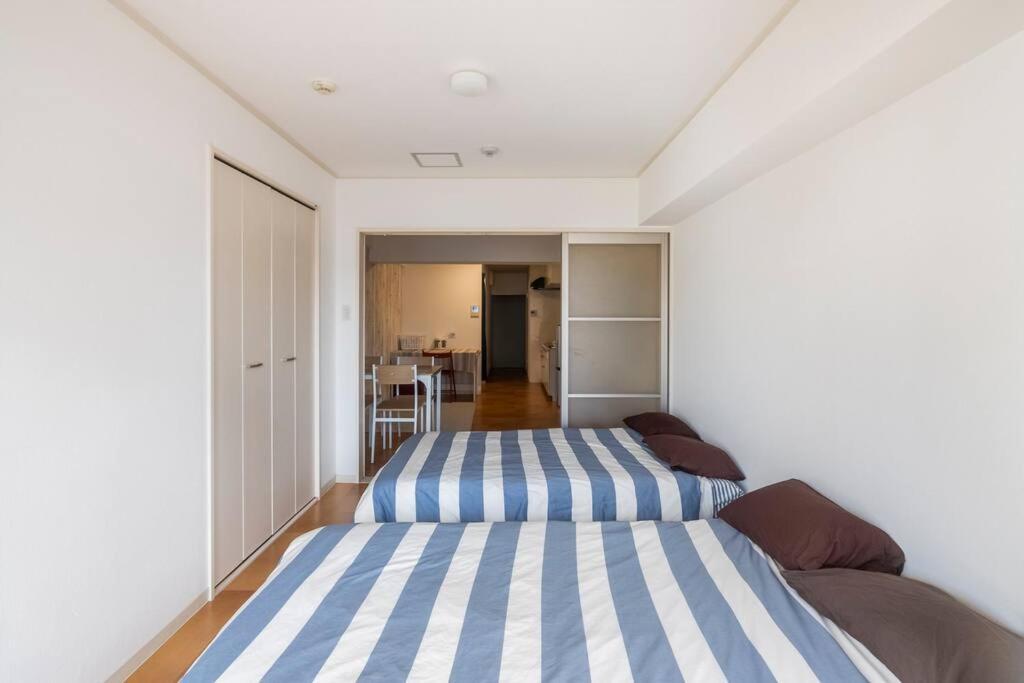 ２ Beds. Comfortable . Dotonbori / Kuromon Market. โอซาก้า ภายนอก รูปภาพ